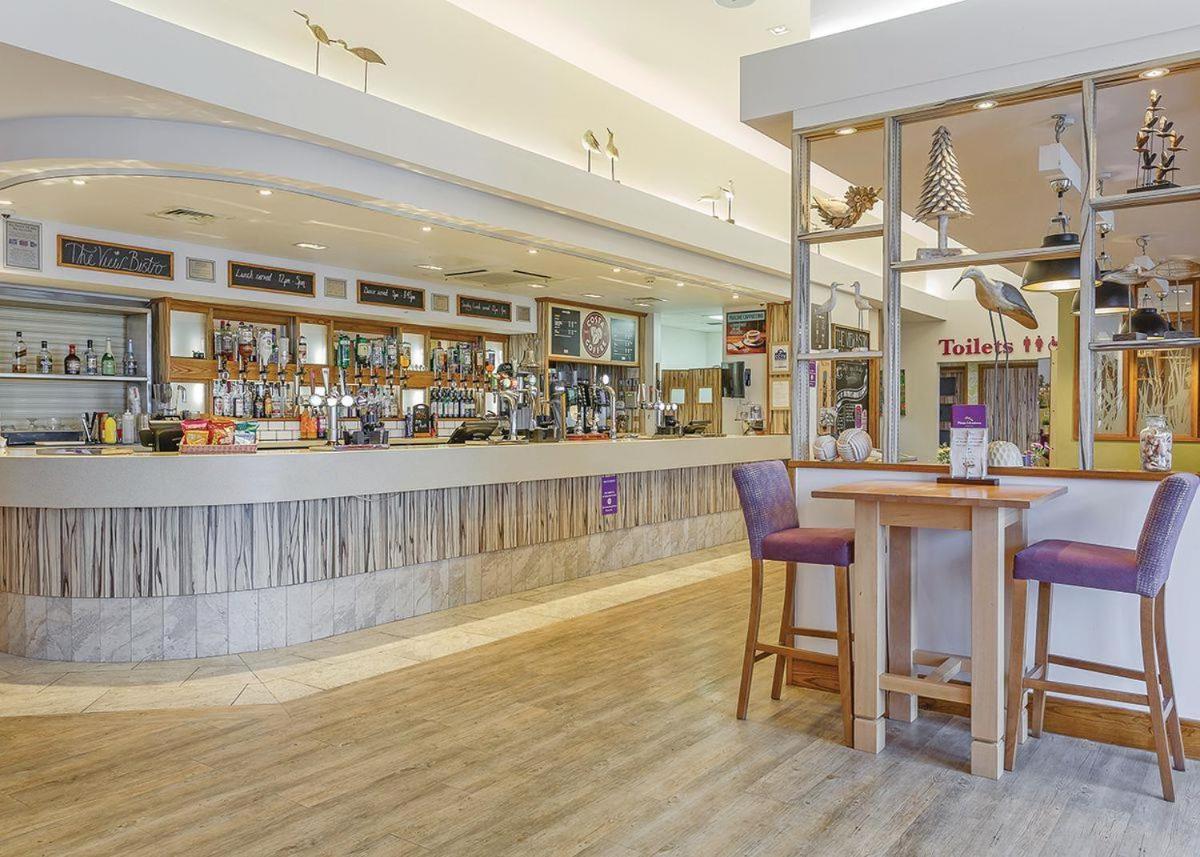 Piran Meadows Resort New Quay Exterior foto